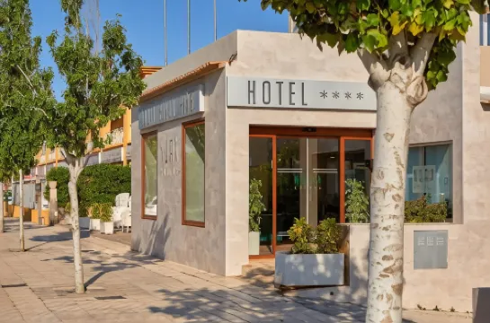 Nura Santa Ponsa & Spa