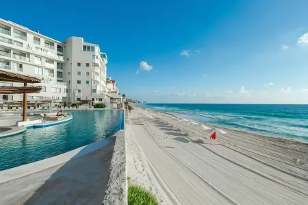 Cyan Cancun Resort & Spa