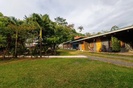 Rio Celeste Dreams Отели в г. Рио Наранхо