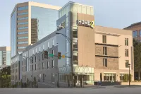 Home2 Suites by Hilton Greenville Downtown Hôtels à proximité de : The Spa at West End