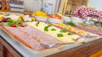 Lydinge Resort - breakfast