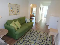 Gorgeous 3 Bedroom Townhouse, Bethany Beach, steps from pool and fitness center