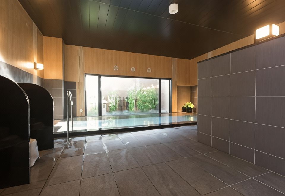 [호텔 루트 인 히가시오미 요카이치 에키마에의 외관 전경 이미지]