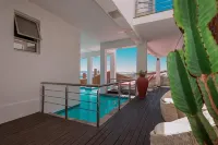 Sea Star Lodge - Beach