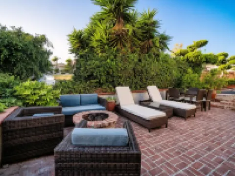 Crescent Bay Inn Hotels in Laguna Beach