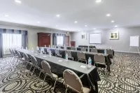 Holiday Inn Express & Suites Lake Charles Hotels in Iowa