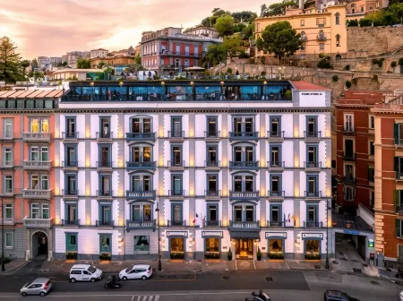 Grand Hotel Parkers