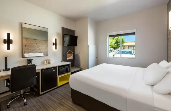 尤巴城旅程住宿酒店