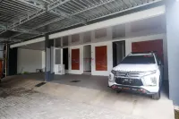 River House Mitra RedDoorz Hotels in Gunung Pati