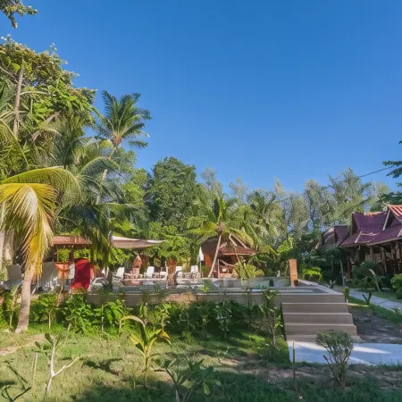 Lanta Pearl Beach Resort
