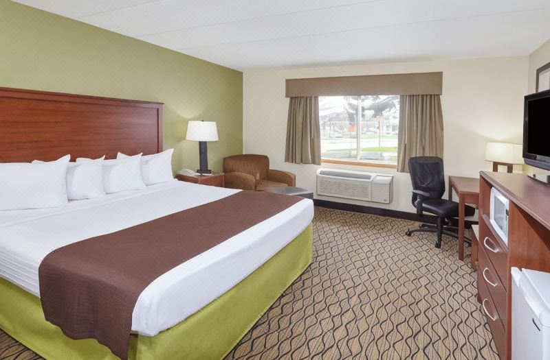 AmericInn by Wyndham Sheboygan