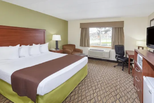 AmericInn by Wyndham Sheboygan Hotels in 