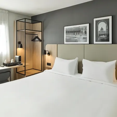 Campanile PRIME - Paris - Porte de Bagnolet