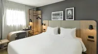 Campanile PRIME - Paris - Porte de Bagnolet - parking