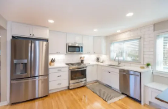 Remodeled 3 bedroom home in Monona. Close to Downtown!
