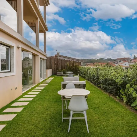 Azenhas do Mar Valley House