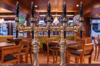 Pebbles Resort - bar