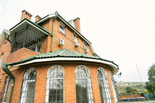 Green Roof Hotel Hotels in Gorod Kamyshin