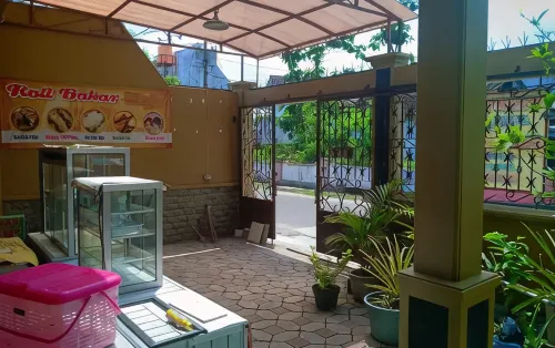 Budget Room in Solo Baru (Kamar Khusus Wanita) فنادق في Grogol