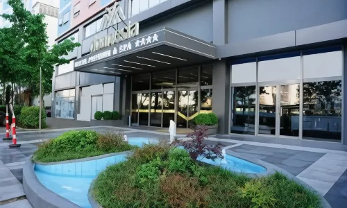 Doanesia Premium Hotel & Spa