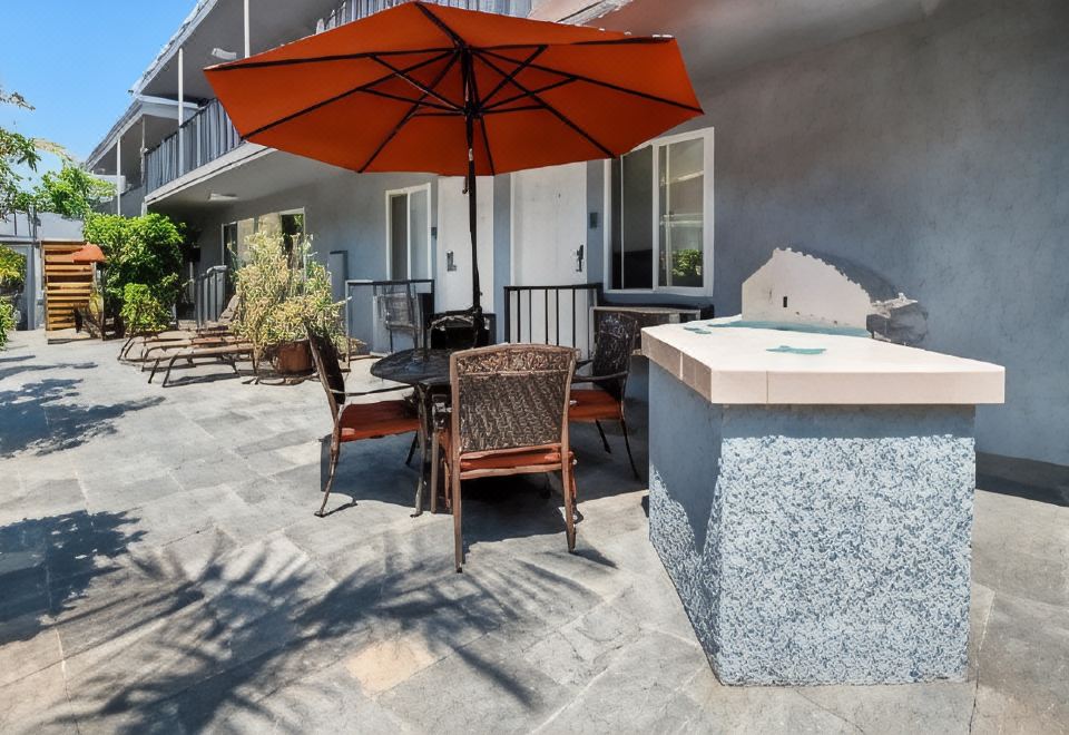 슈어스테이 호텔 객실 내부 전경