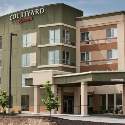 Courtyard York Hotels in York County