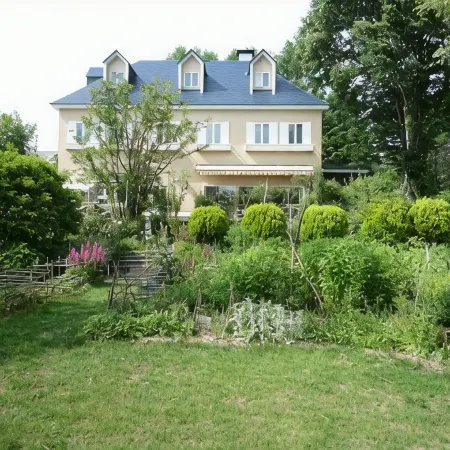 Blossom Lodge