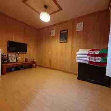Hanok Moryeon Rooms