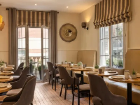 Hôtel le Fer à Cheval Hotels in Trouville-sur-Mer