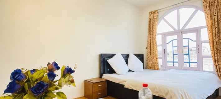 Pall Residency Hotels in Srinagar