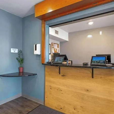 Studio 6 Extended Stay Cincinnati Sharonville OH