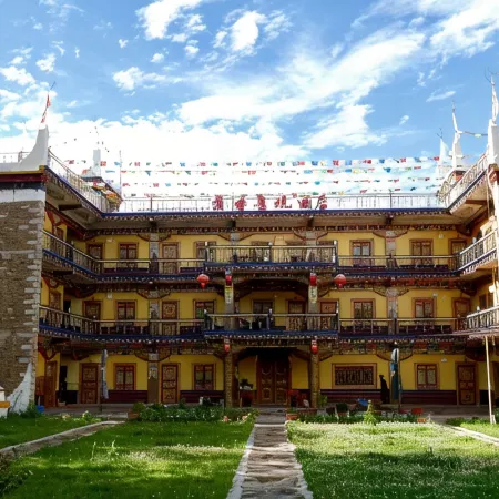 Danbading Shengjing Hotel (Jiaju Zangzhai No.5 Observation Deck)