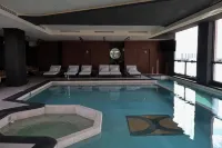 Domun Hotel - مسبح