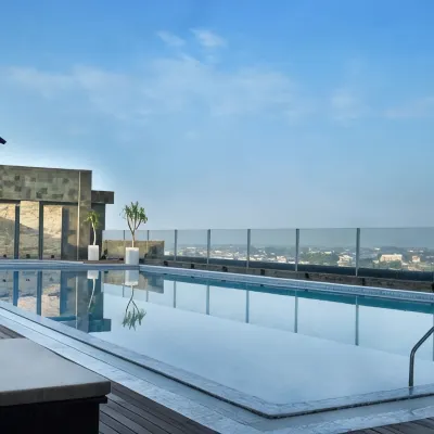 Four Points by Sheraton Makassar Các khách sạn gần Bãi biển Akkarena