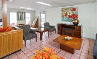 Red Carpet Inn Louisville - Parkering