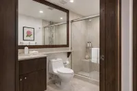 6th-Floor Oceanfront - Indoor Pools, Sauna, Beach - 陽台