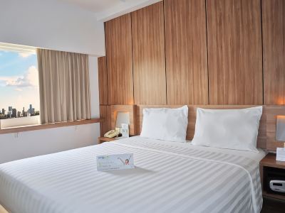 Whiz Hotel Cikini Jakarta