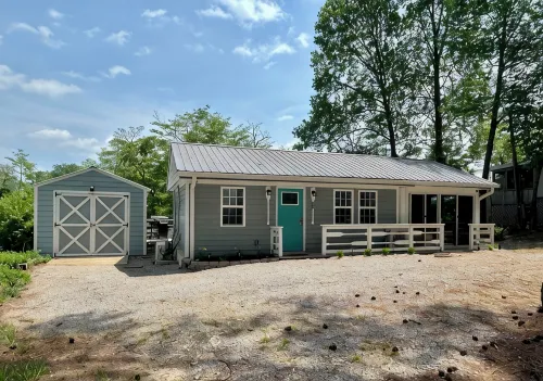 Charming Getaway At Conley Bottom Resort/Lake Cumberland