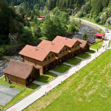 Raha Villa Bungalow