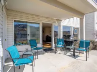 Lovely 2-bedroom condo in Chelan, close to town with mountain views Hôtels à : Chelan