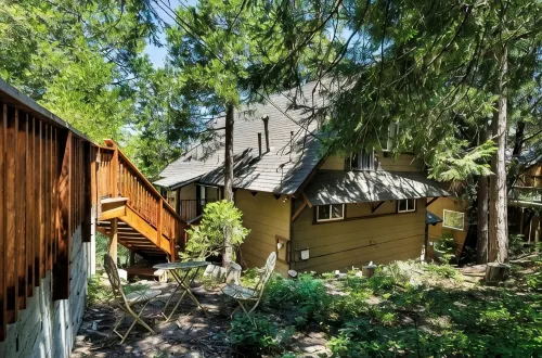 Views! Sunsets! Amenities! A-Frame Cabin Sleeping 8 Guests. Come Relax & Unwind!