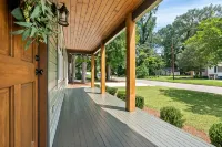 Gorgeous Auburn Getaway! BRAND NEW 3Bed/3Bath - Kitchens