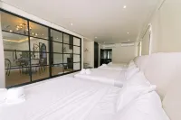 De Romance Grand Villa 5BR