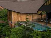 O2 Villas Ella