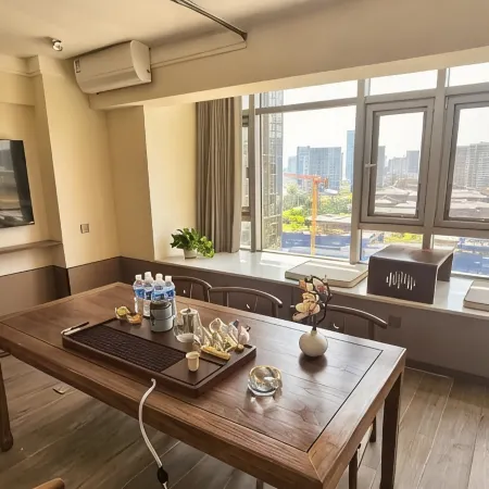 Xi'an Weimansi Hotel (Xi'an International Convention and Exhibition Center)