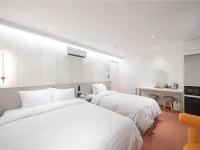 No25 Hotel Gumi Hotels near Dodeogam Hermitage