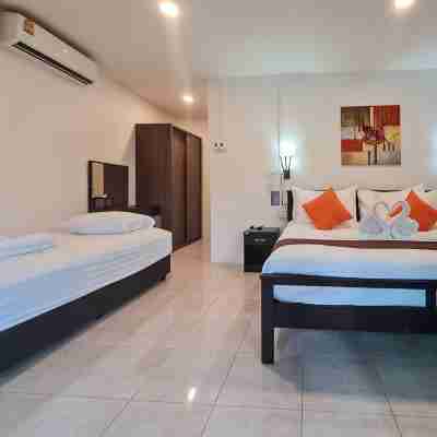 Chareena Garden Rooms