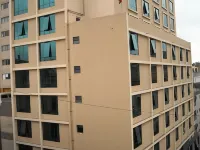 Hotel Continental Lima Hotels near Gran Chimu