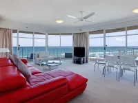 Burleigh Surf Apartments Hotels in Miami