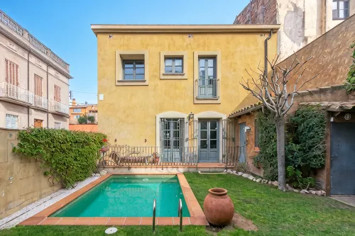 Centro Palafrugell: Casa con Piscina y Solárium - 3-Star